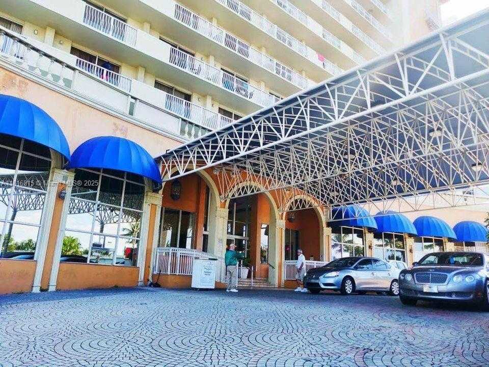Small Image of 19201 COLLINS AVE #303, Sunny Isles Beach Number 10