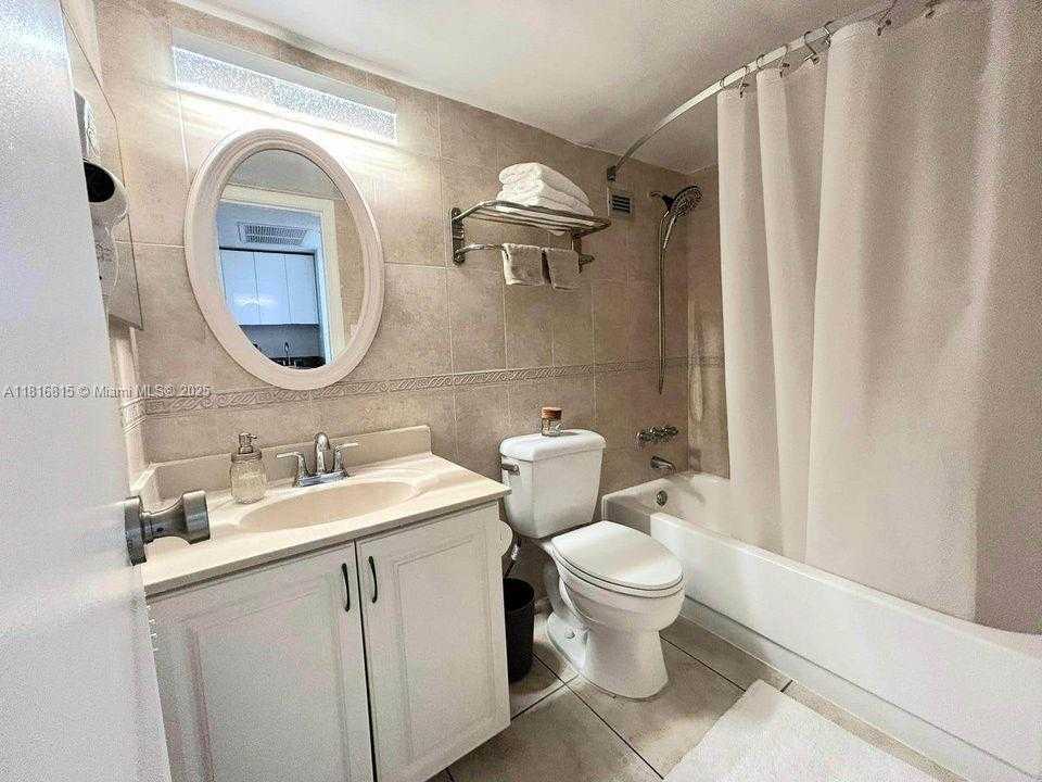 Small Image of 19201 COLLINS AVE #303, Sunny Isles Beach Number 5