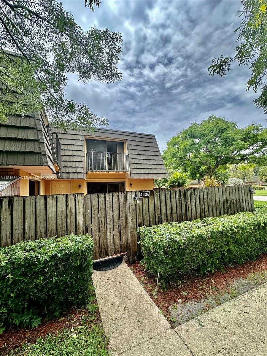 Small Image of 4306 43RD WAY, West Palm Beach Number 24