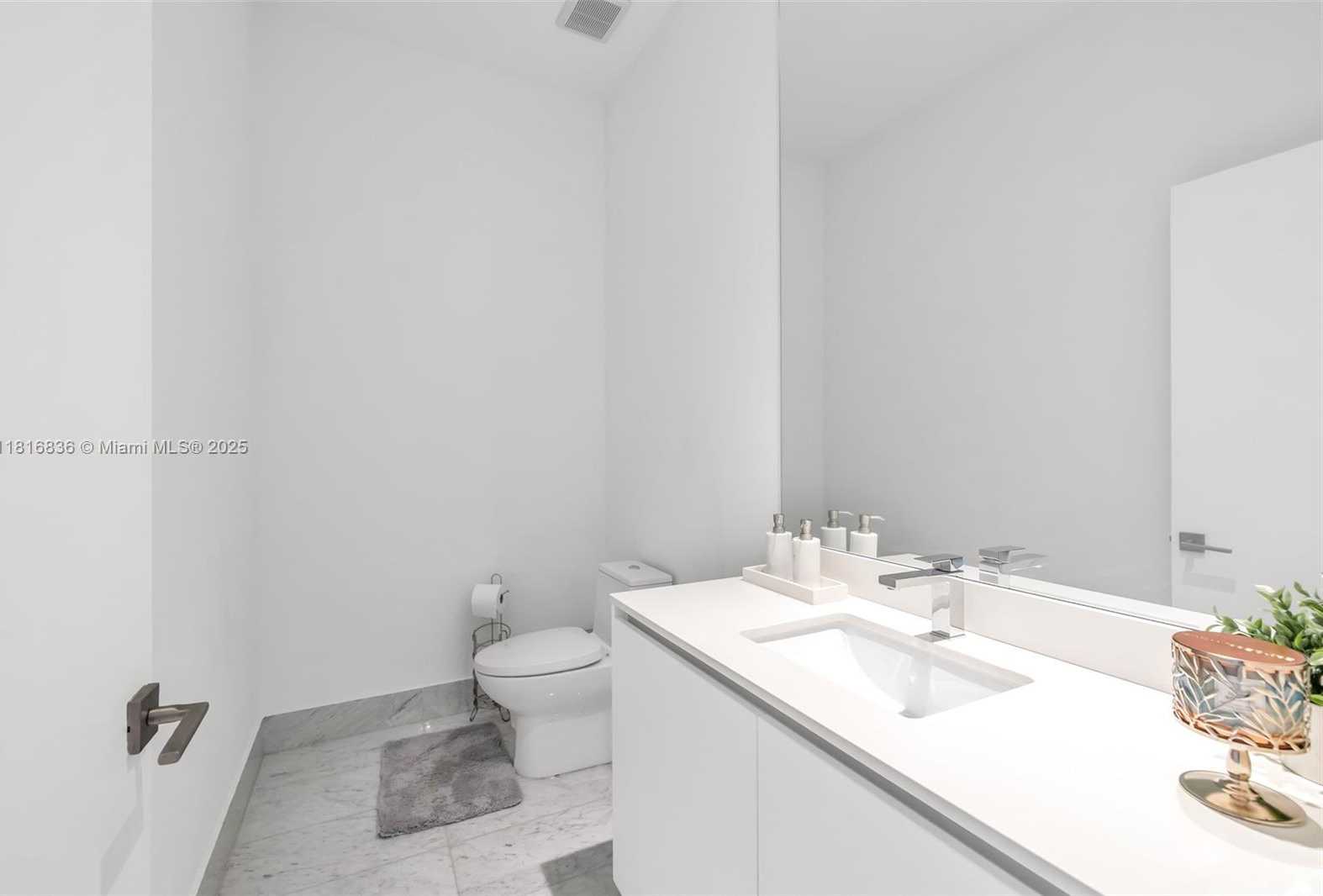 Small Image of 650 NORTH EAST 32ND ST #BH4, Miami Number 20