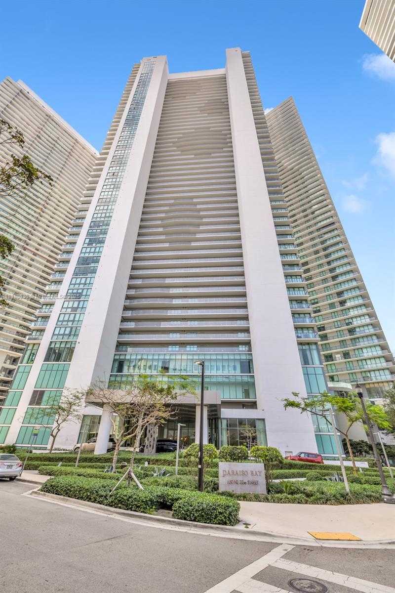 Small Image of 650 NORTH EAST 32ND ST #BH4, Miami Number 5