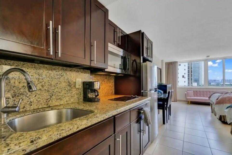 Small Image of 19201 COLLINS AVE #603, Sunny Isles Beach Number 3