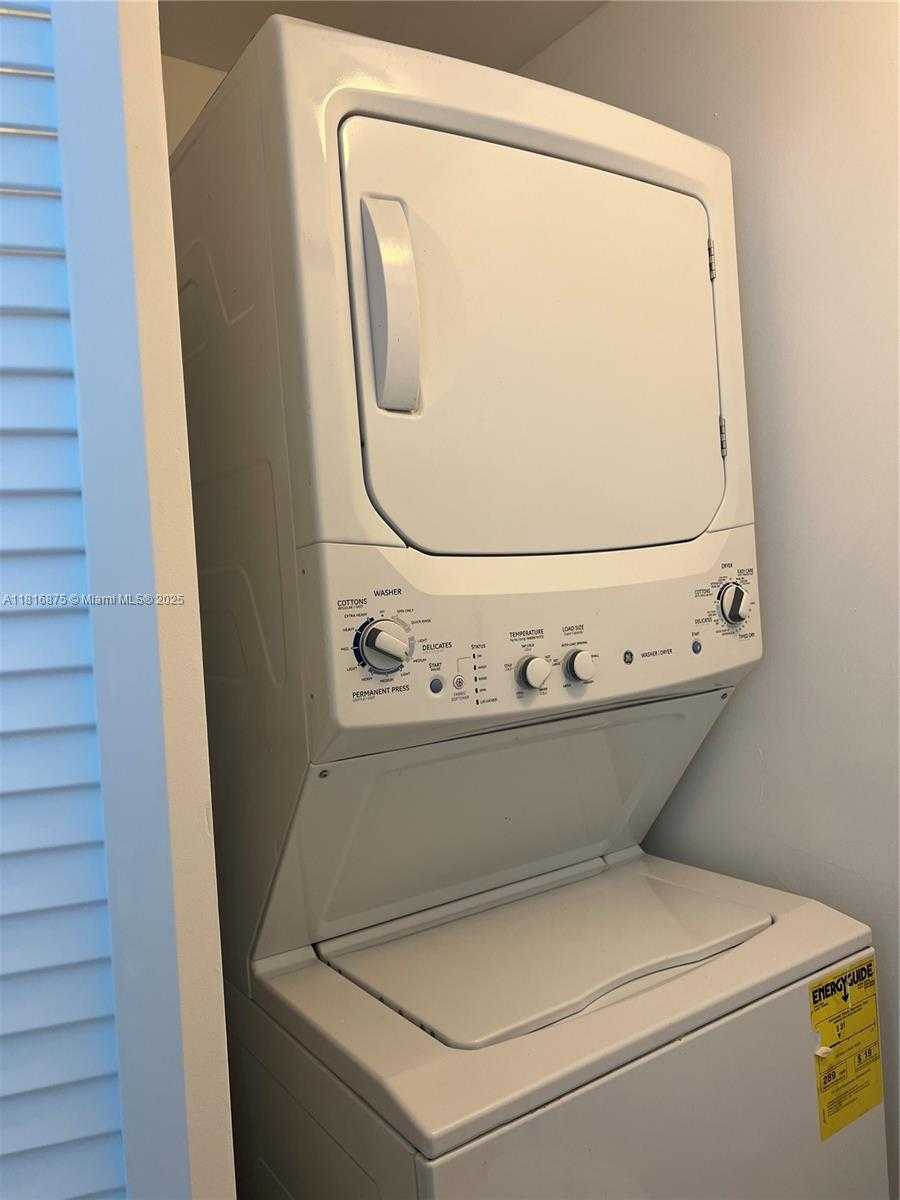 Small Image of 4250 BISCAYNE BLVD #1618, Miami Number 13