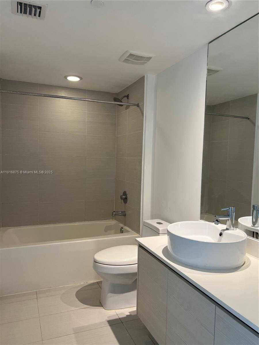 Small Image of 4250 BISCAYNE BLVD #1618, Miami Number 15