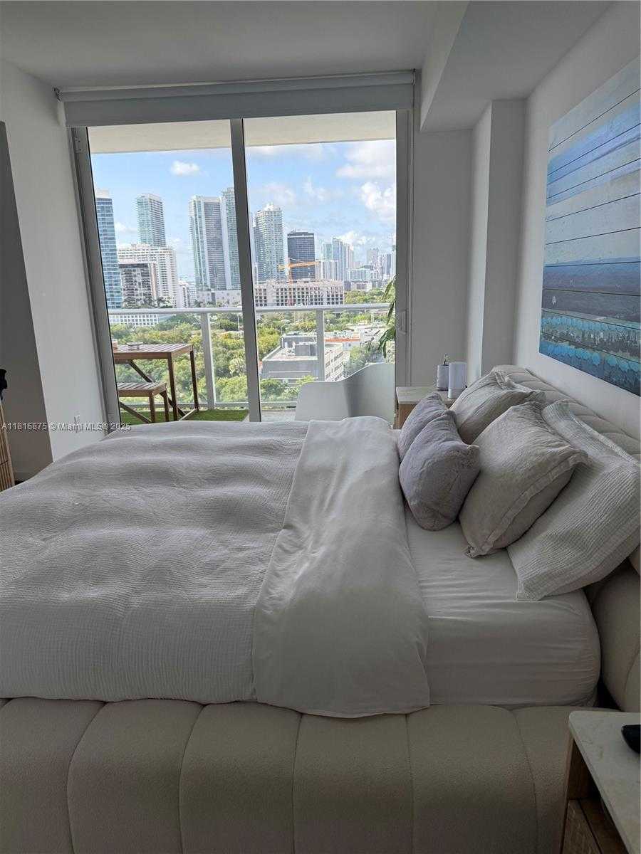 Small Image of 4250 BISCAYNE BLVD #1618, Miami Number 4