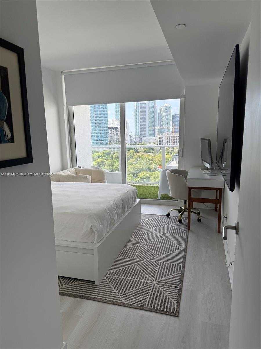 Small Image of 4250 BISCAYNE BLVD #1618, Miami Number 5