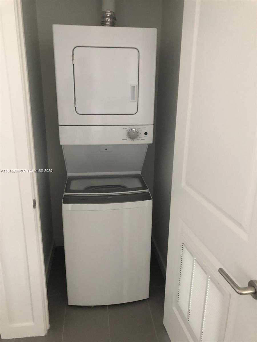 Small Image of 1600 NORTH EAST 1ST AVE #3319, Miami Number 15