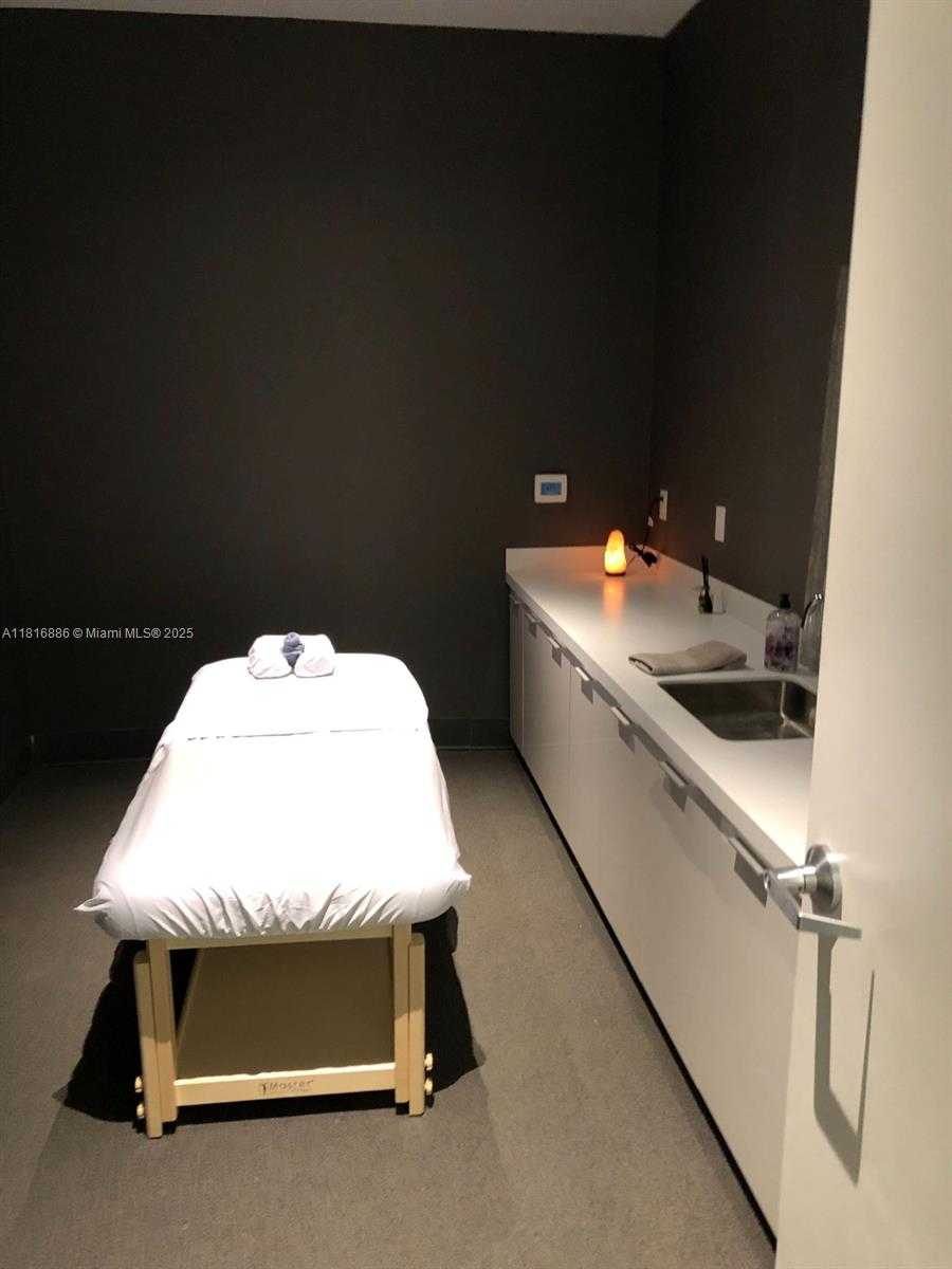 Small Image of 1600 NORTH EAST 1ST AVE #3319, Miami Number 31