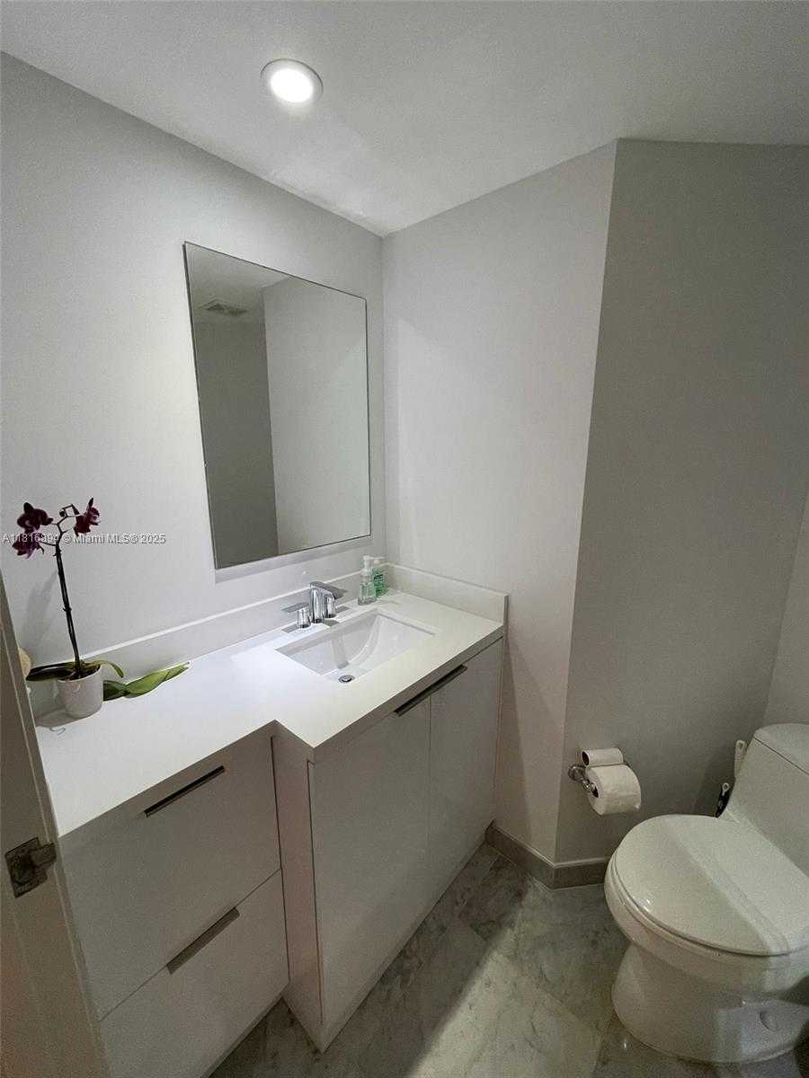 Small Image of 9401 COLLINS AVE #401, Surfside Number 16