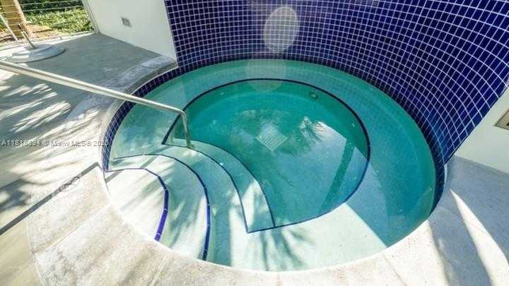 Small Image of 9401 COLLINS AVE #401, Surfside Number 29