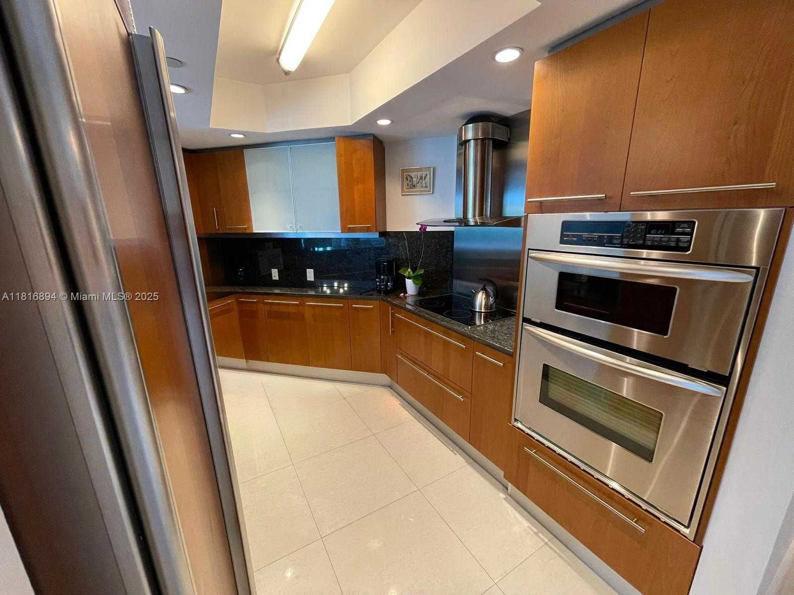Small Image of 9401 COLLINS AVE #401, Surfside Number 46