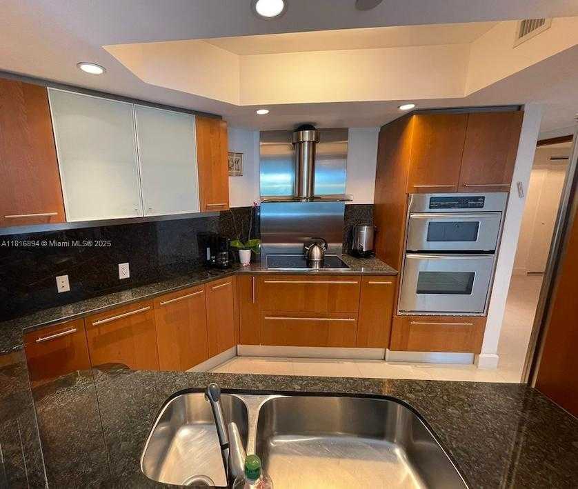 Small Image of 9401 COLLINS AVE #401, Surfside Number 8