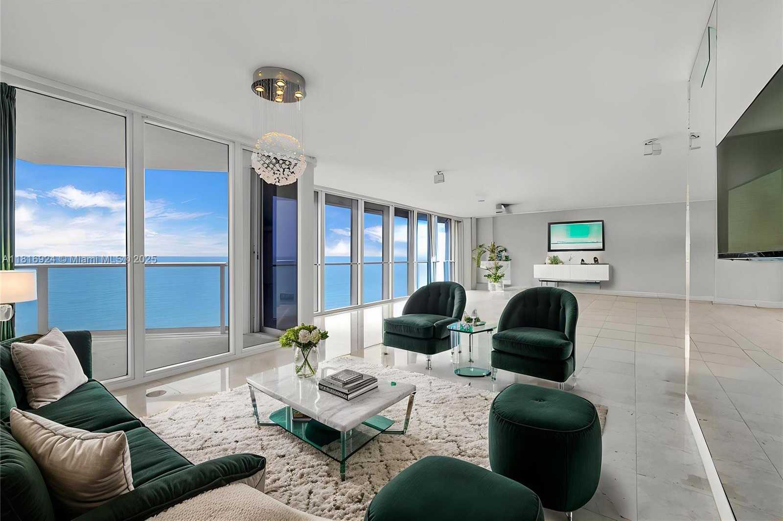 Small Image of 16445 COLLINS AVE (DIRECT OCEAN VIEW/CORNER UNIT) #1426, Sunny Isles Beach Number 10