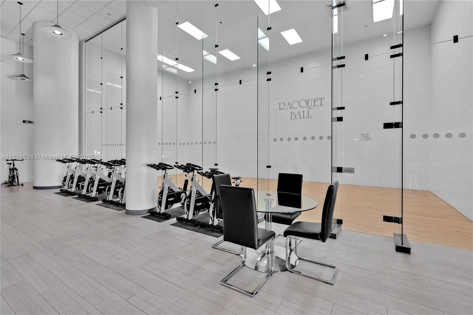 Small Image of 16445 COLLINS AVE (DIRECT OCEAN VIEW/CORNER UNIT) #1426, Sunny Isles Beach Number 24
