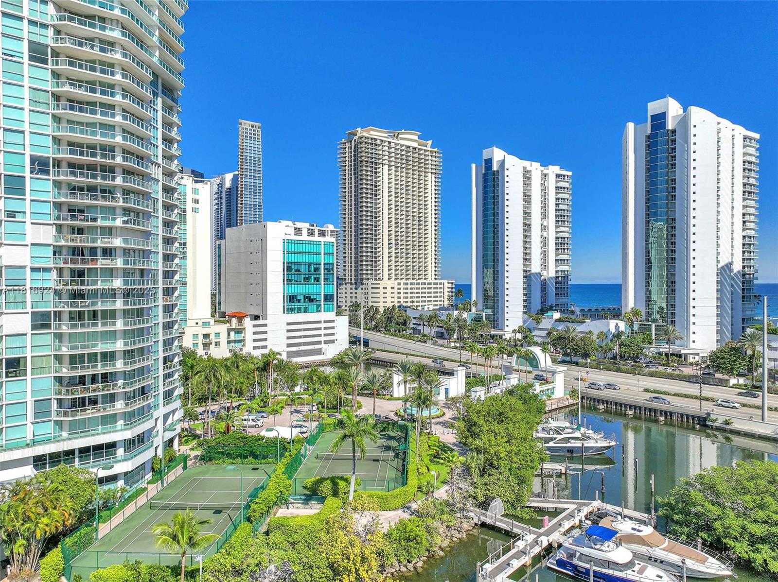 Small Image of 16445 COLLINS AVE (DIRECT OCEAN VIEW/CORNER UNIT) #1426, Sunny Isles Beach Number 31