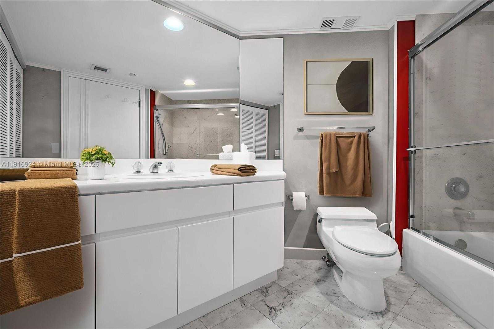 Small Image of 16445 COLLINS AVE (DIRECT OCEAN VIEW/CORNER UNIT) #1426, Sunny Isles Beach Number 47