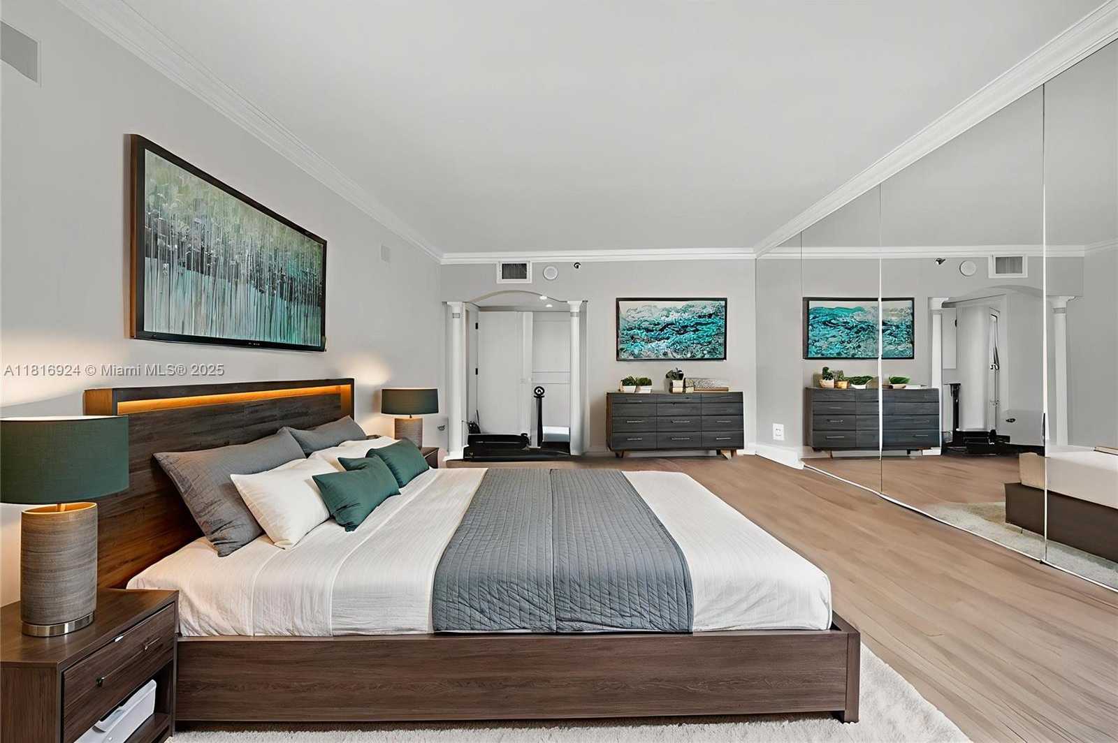 Small Image of 16445 COLLINS AVE (DIRECT OCEAN VIEW/CORNER UNIT) #1426, Sunny Isles Beach Number 50