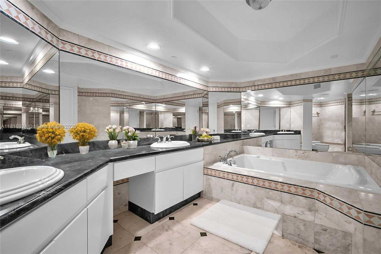 Small Image of 16445 COLLINS AVE (DIRECT OCEAN VIEW/CORNER UNIT) #1426, Sunny Isles Beach Number 51