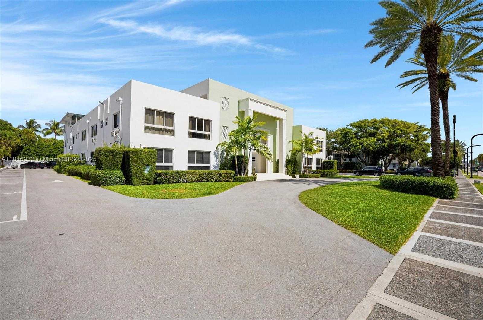 Small Image of 9920 COLLINS AVE #2, Bal Harbour Number 4