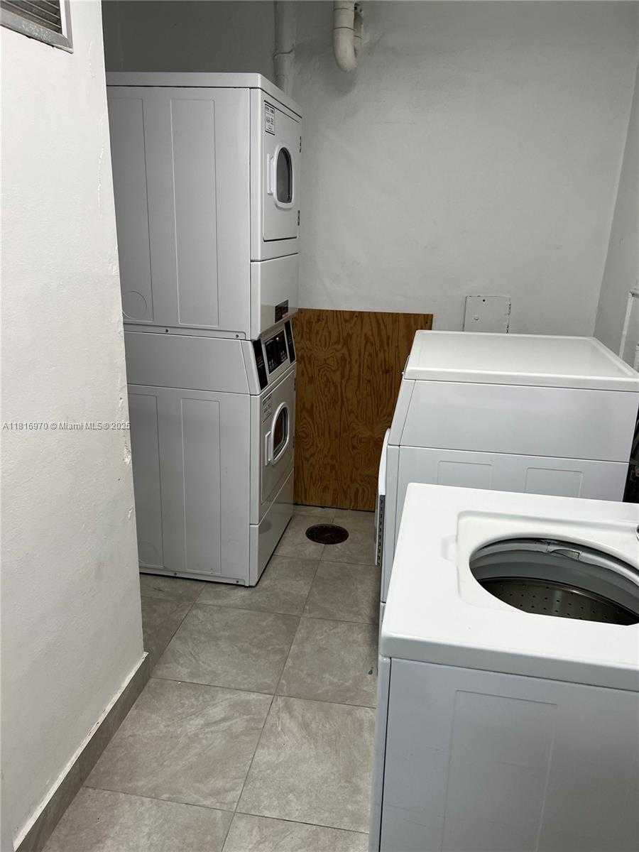 Small Image of 1865 79TH ST CSWY #12I, North Bay Village Number 22