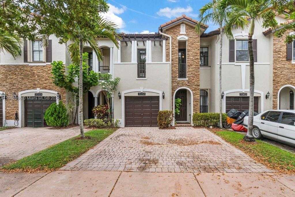 Small Image of 3058 NORTH WEST 103RD PATH, Doral Number 20