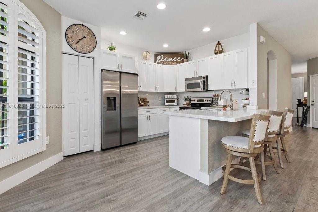 Small Image of 3058 NORTH WEST 103RD PATH, Doral Number 6