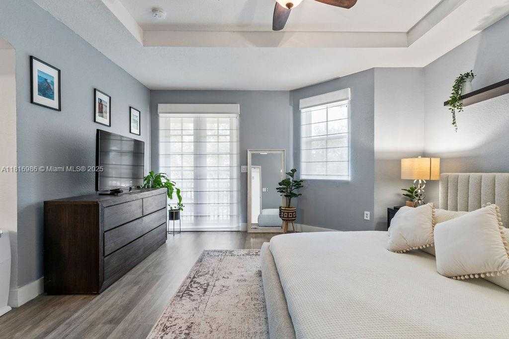 Small Image of 3058 NORTH WEST 103RD PATH, Doral Number 9