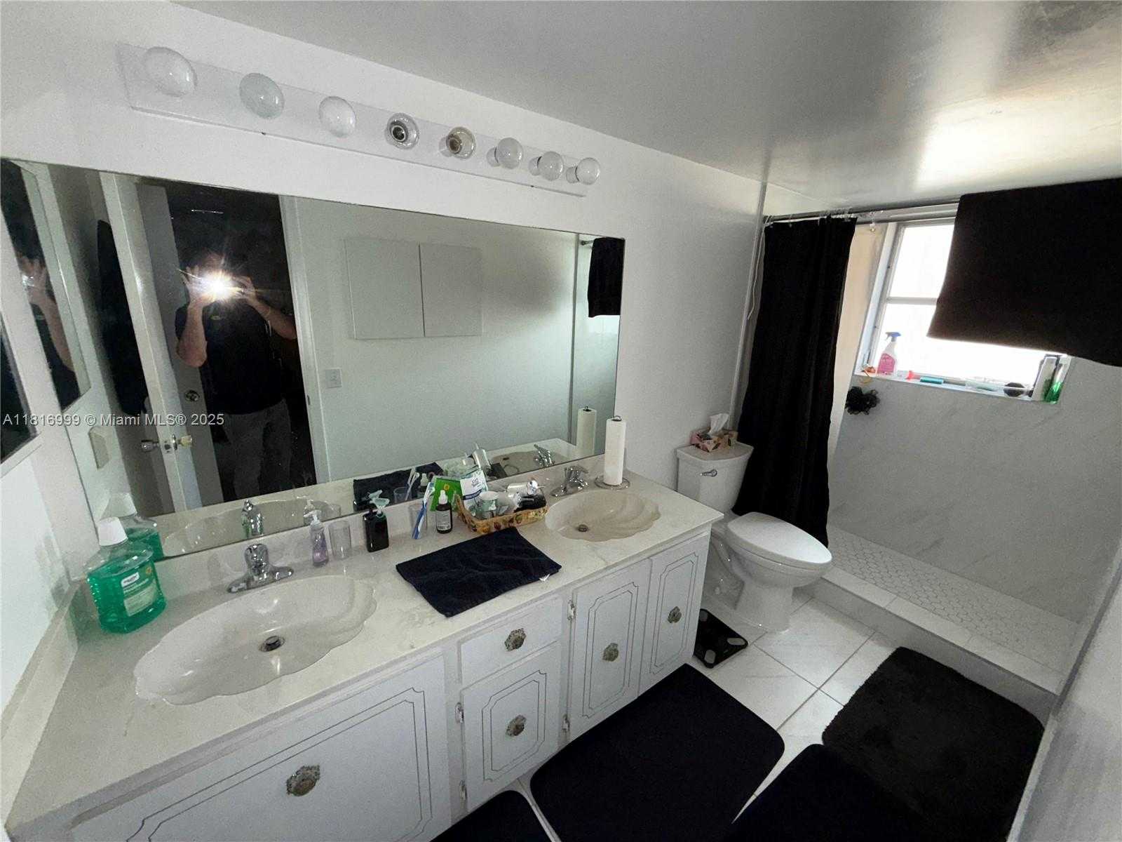 Small Image of 3581 INVERRARY DR #410, Lauderhill Number 6
