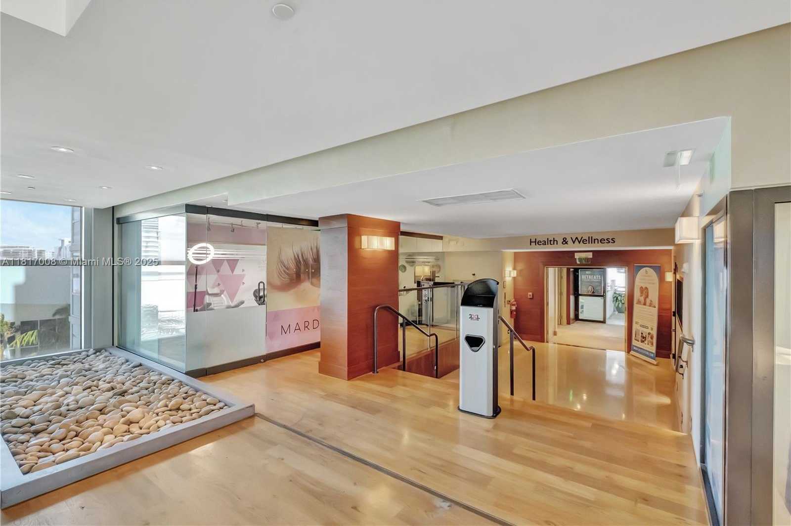 Small Image of 6799 COLLINS AVE #405, Miami Beach Number 20