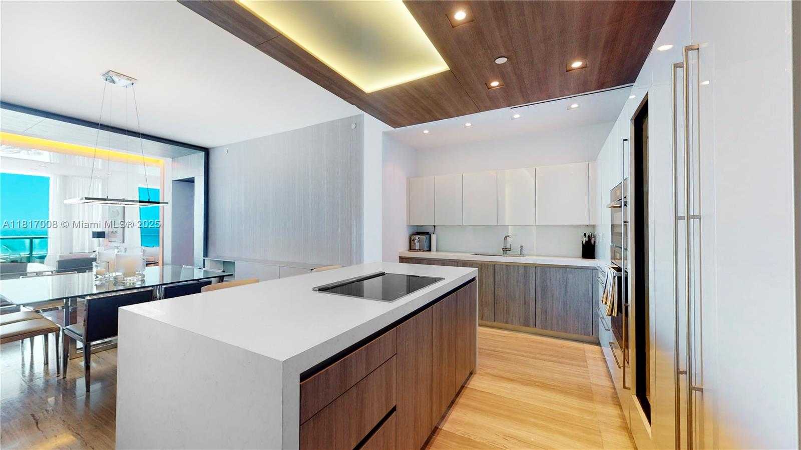 Small Image of 6799 COLLINS AVE #405, Miami Beach Number 5