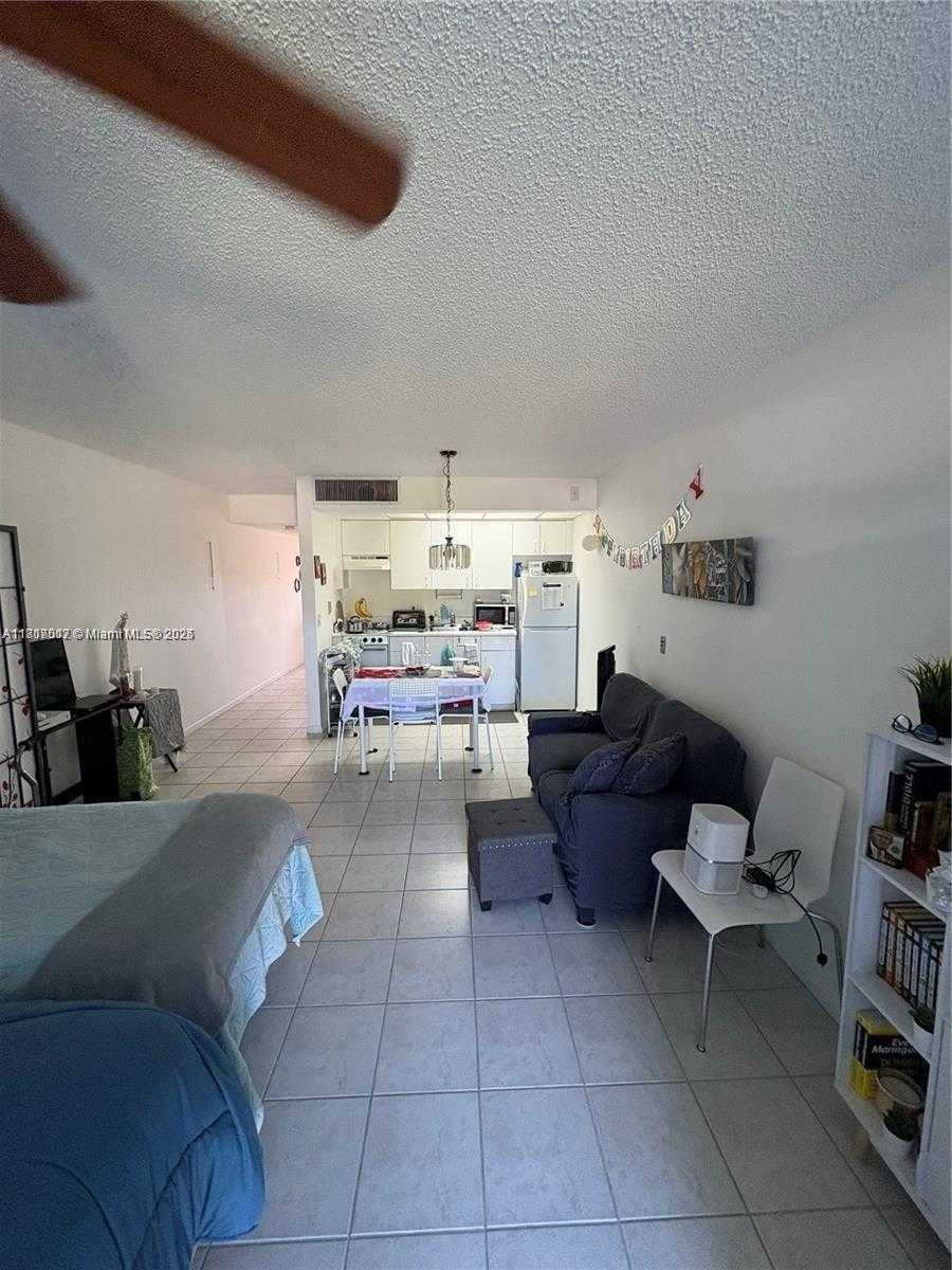 Small Image of 13455 SOUTH WEST 16TH CT #212F, Pembroke Pines Number 3
