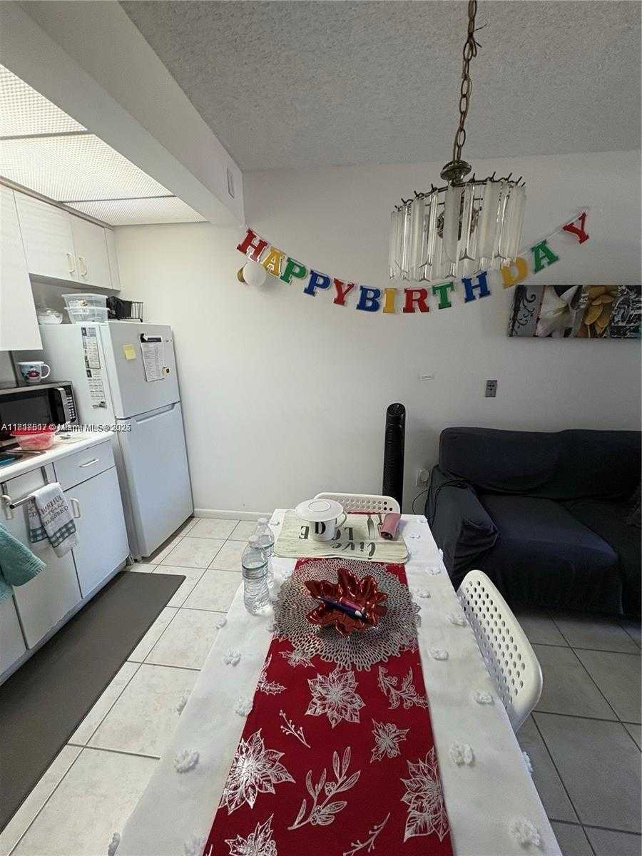 Small Image of 13455 SOUTH WEST 16TH CT #212F, Pembroke Pines Number 4