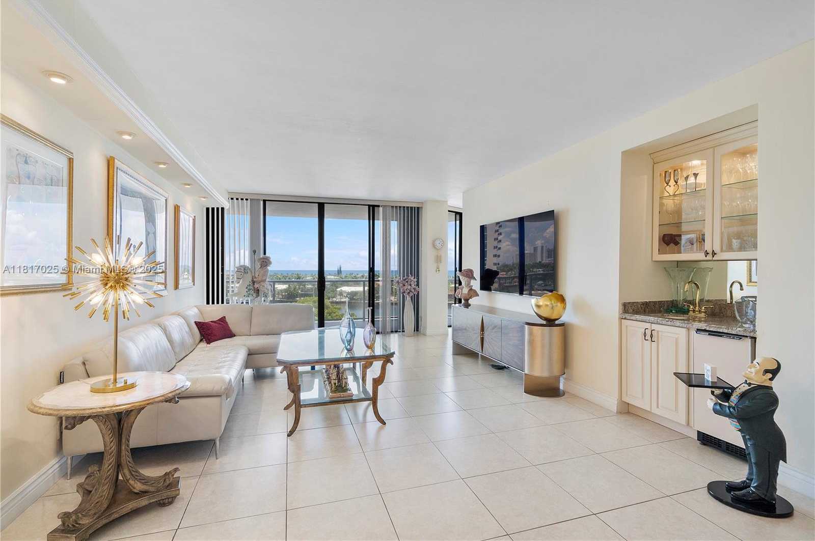 Small Image of 20281 EAST COUNTRY CLUB DR #604, Aventura Number 5