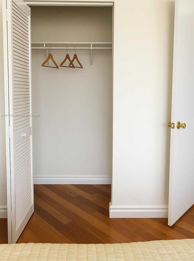 Small Image of 6422 COLLINS AVE #501, Miami Beach Number 13