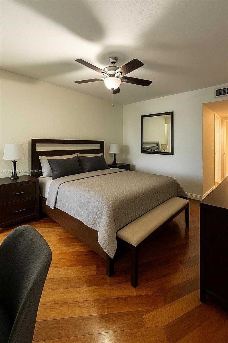 Small Image of 6422 COLLINS AVE #501, Miami Beach Number 18