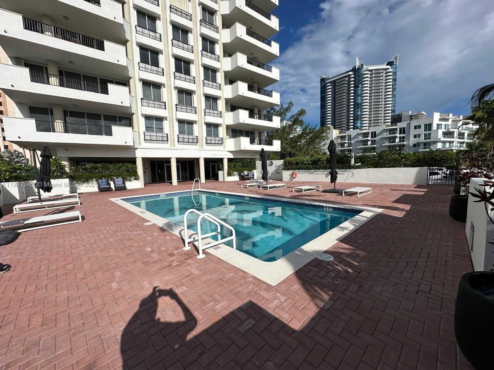 Small Image of 6422 COLLINS AVE #501, Miami Beach Number 25
