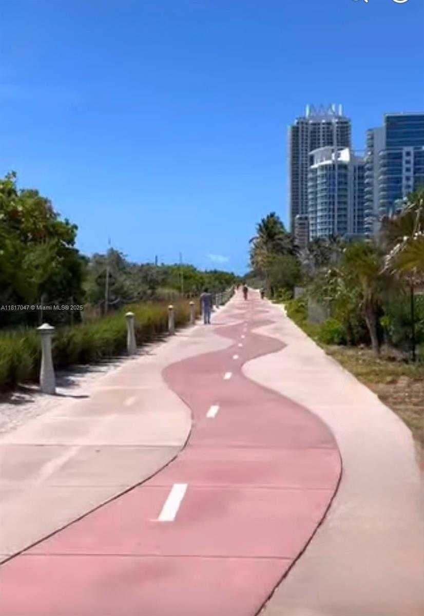Small Image of 6422 COLLINS AVE #501, Miami Beach Number 27