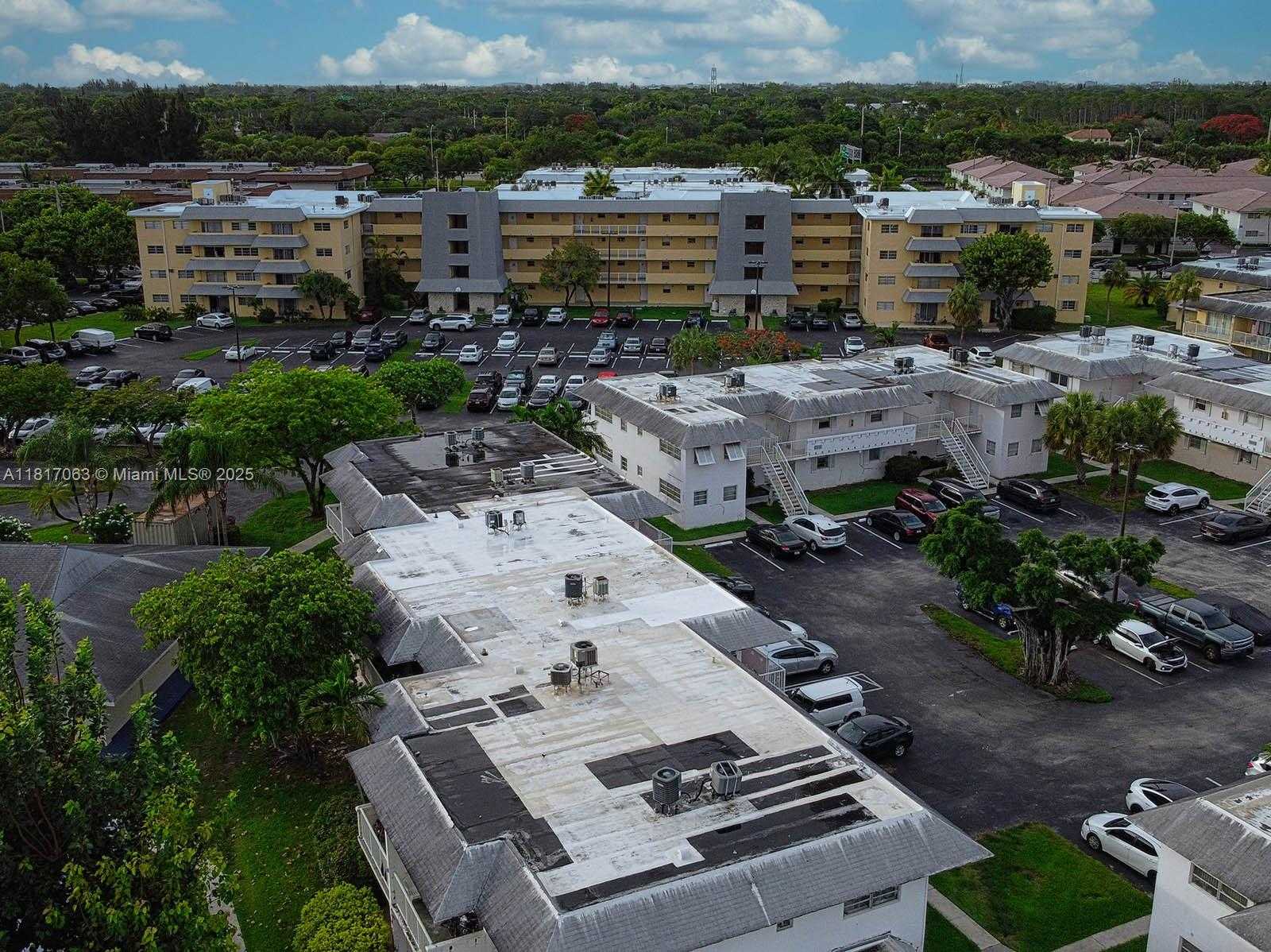 Small Image of 7530 SOUTH WEST 82ND ST #G203, Miami Number 25