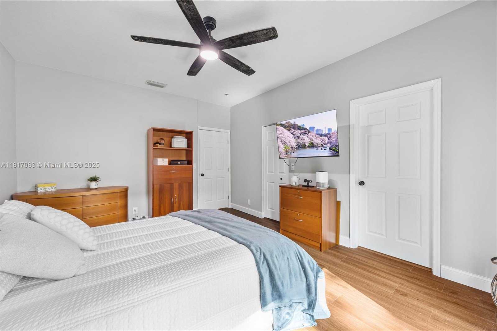 Small Image of 8328 LAGOS DE CAMPO BLVD, Tamarac Number 22