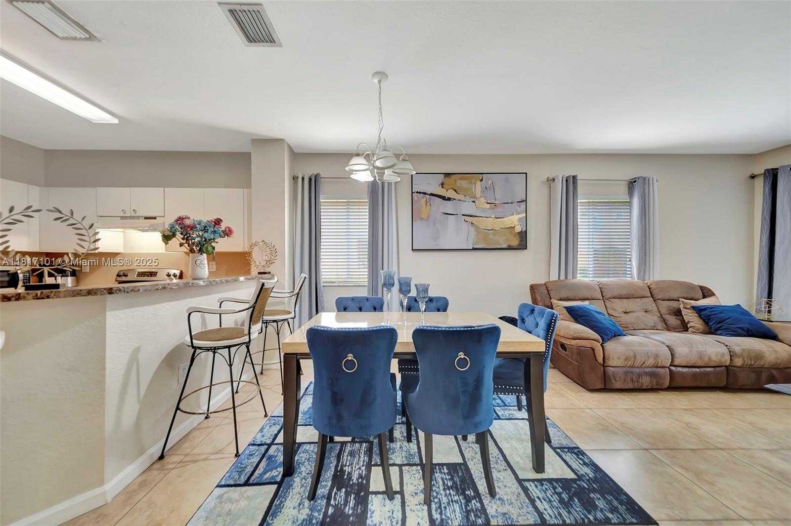 Small Image of 530 SAINT MICHELLE WAY, Margate Number 15