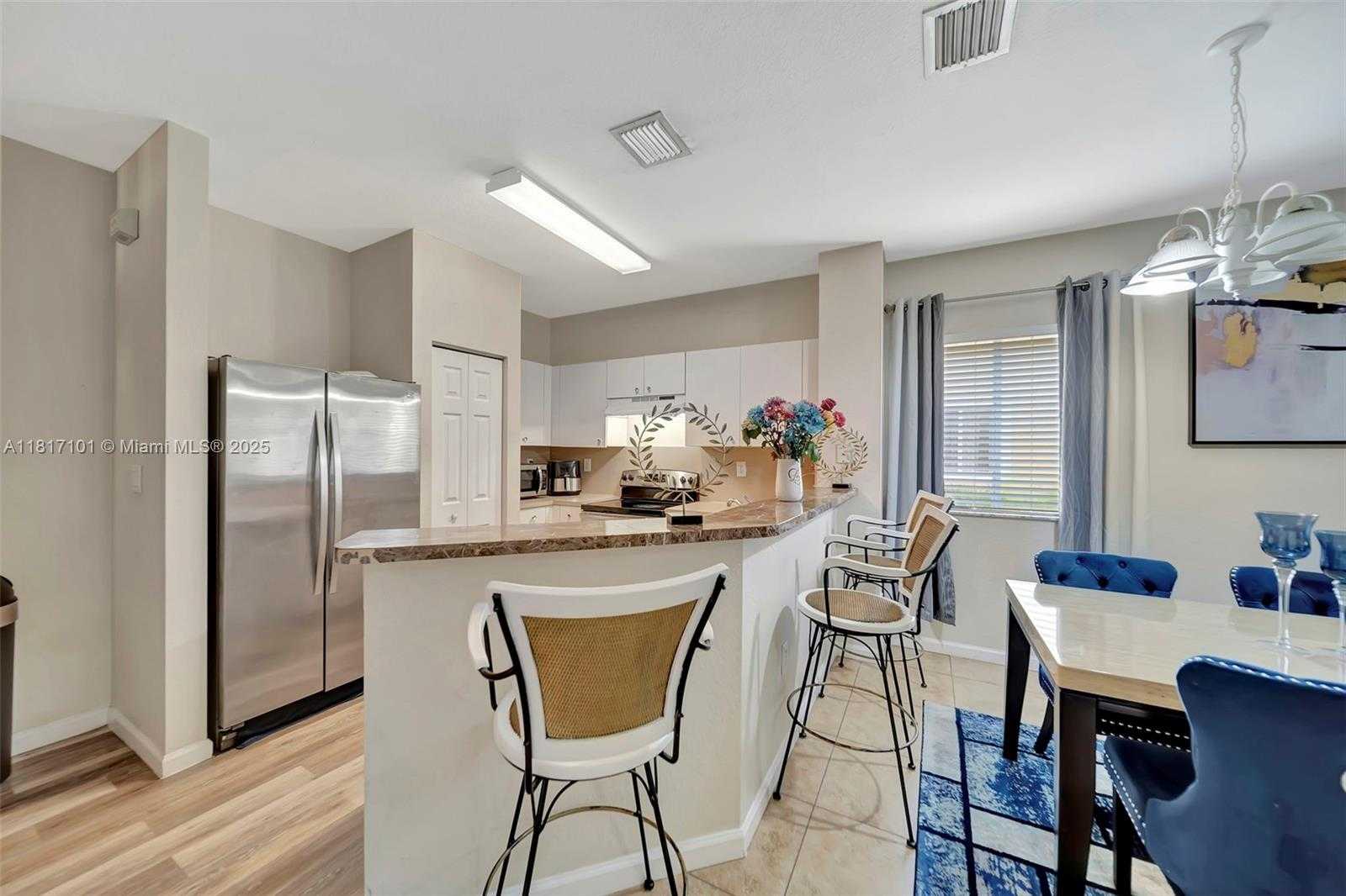 Small Image of 530 SAINT MICHELLE WAY, Margate Number 9