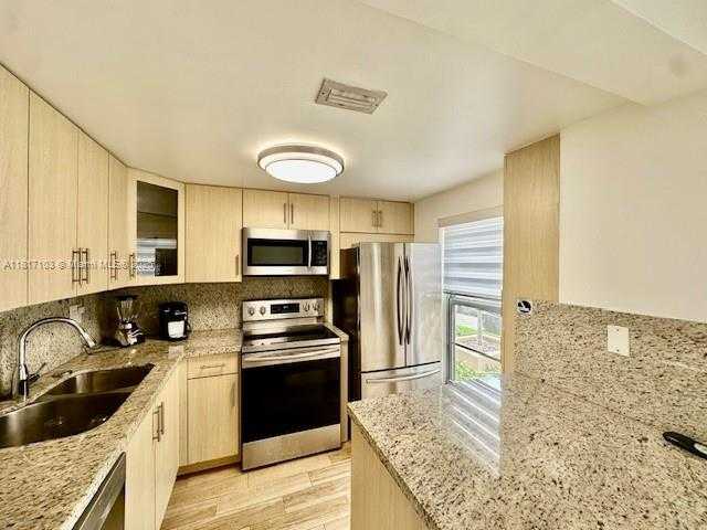 Small Image of 110 SALAMANCA AVE #207, Coral Gables Number 15