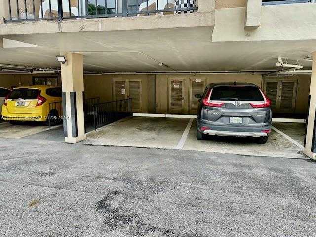 Small Image of 110 SALAMANCA AVE #207, Coral Gables Number 32