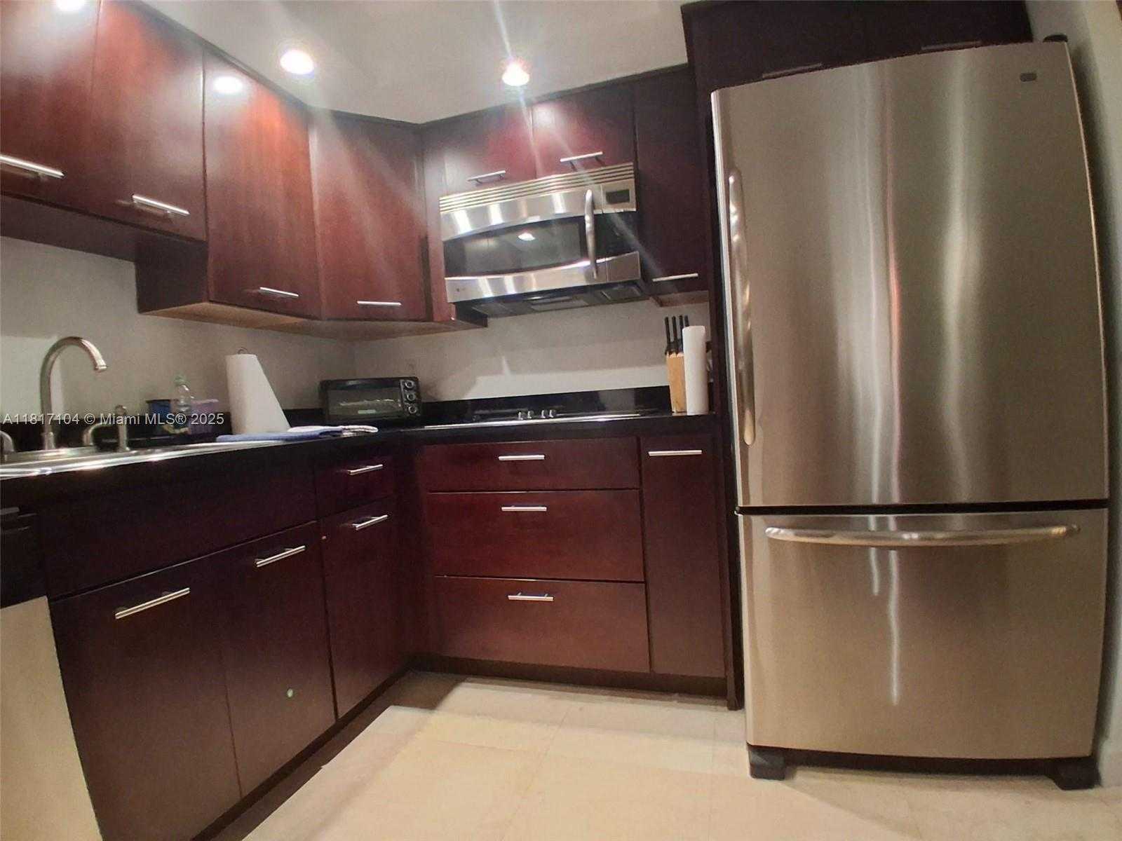 Small Image of 1450 BRICKELL BAY DR #308, Miami Number 17
