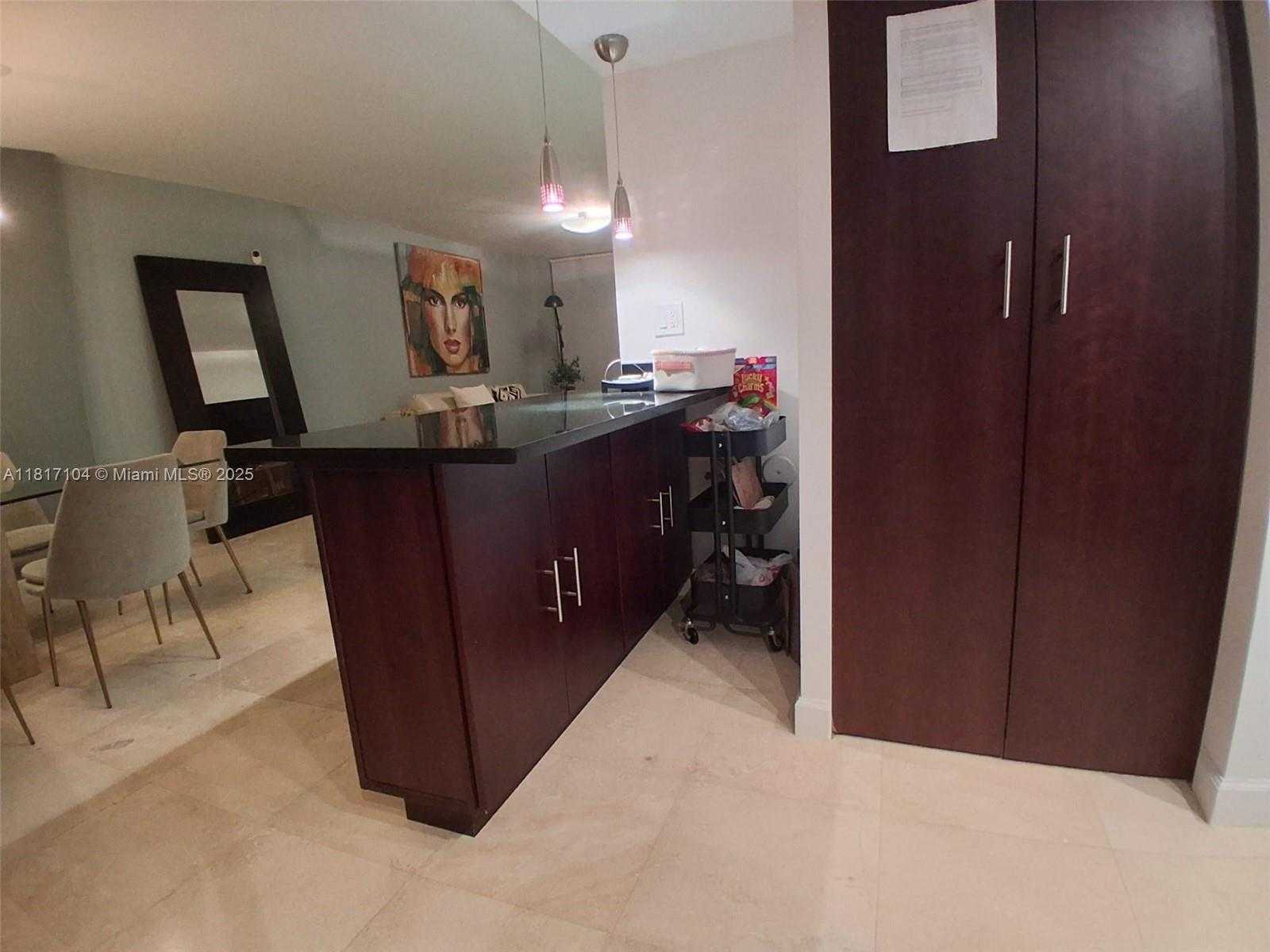 Small Image of 1450 BRICKELL BAY DR #308, Miami Number 18
