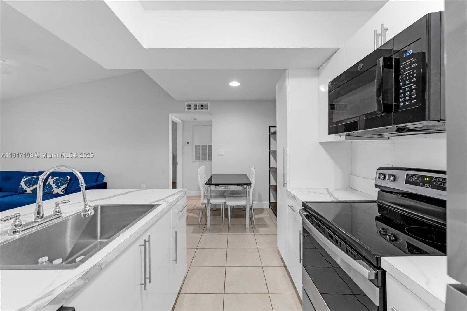 Small Image of 10441 SOUTH WEST 156 CT #4210, Miami Number 8