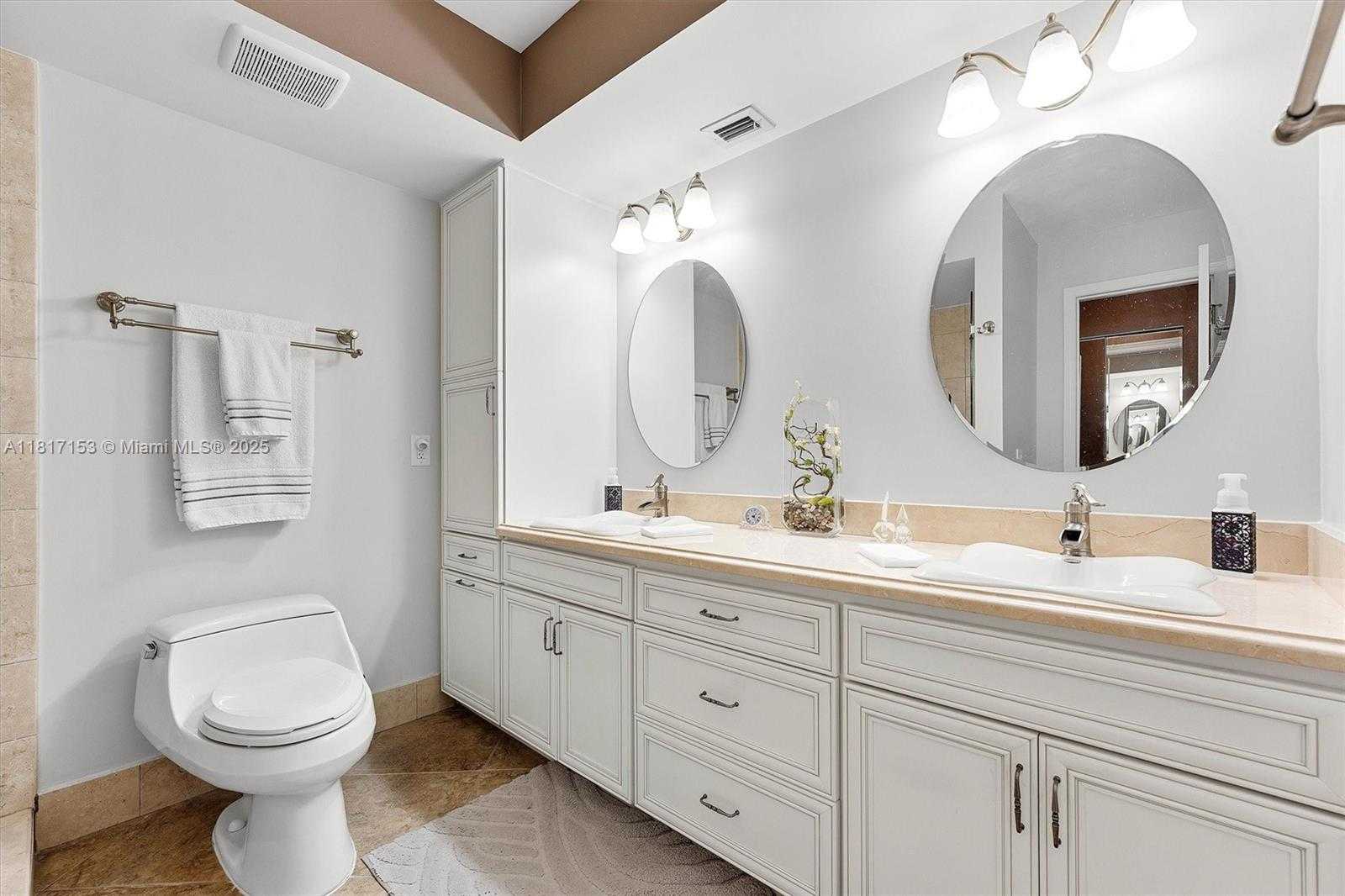Small Image of 150 SOUTH HOLLYBROOK TER #201, Pembroke Pines Number 15
