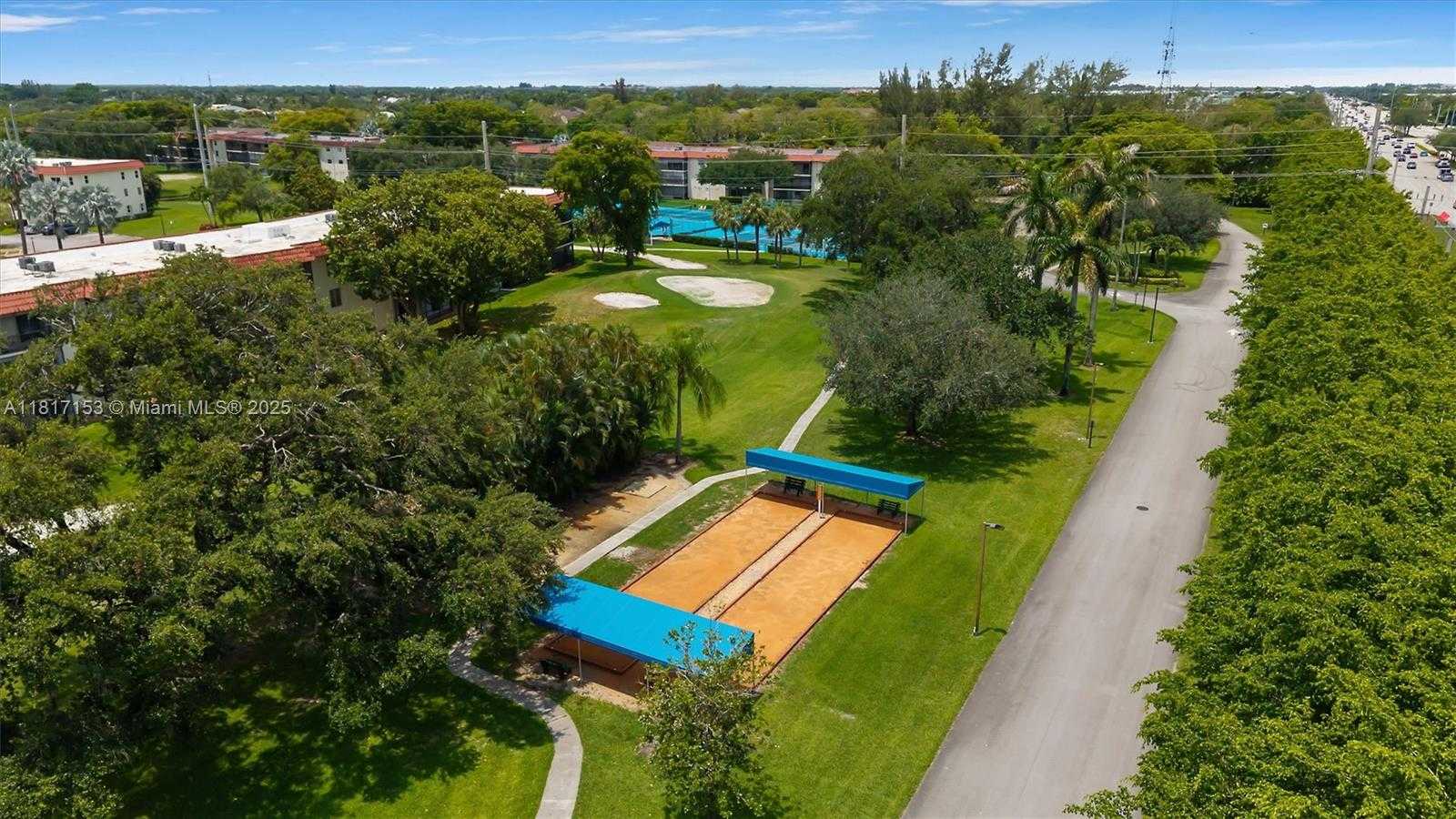 Small Image of 150 SOUTH HOLLYBROOK TER #201, Pembroke Pines Number 36