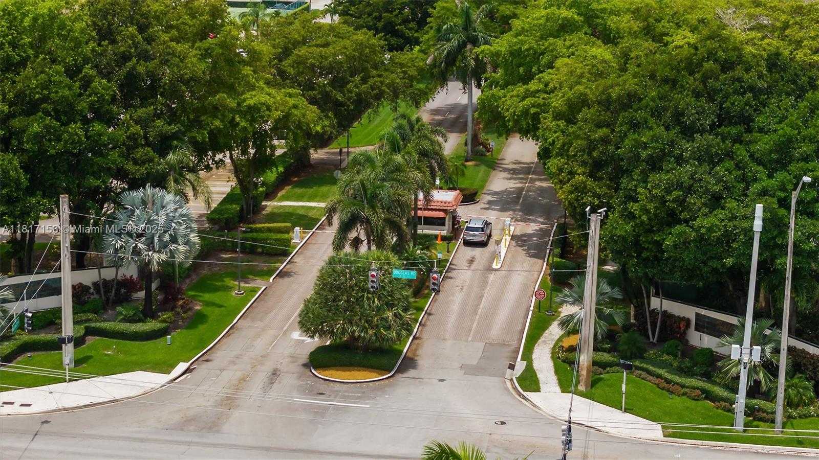 Small Image of 150 SOUTH HOLLYBROOK TER #201, Pembroke Pines Number 38