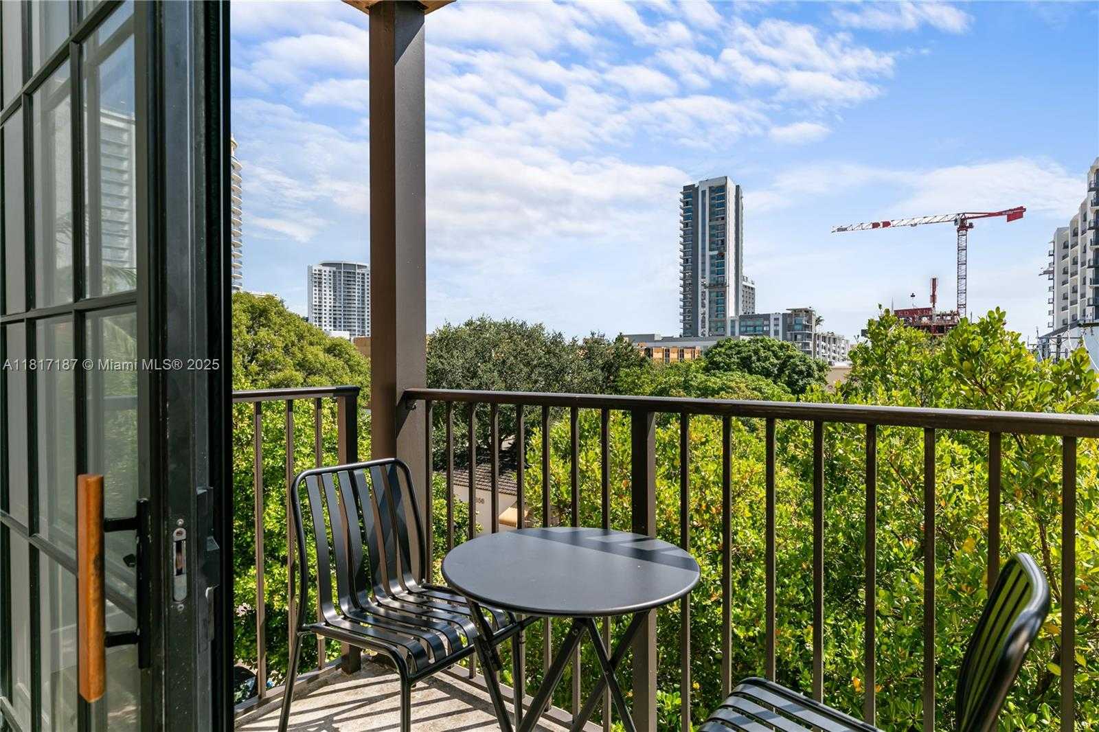 Small Image of 1900 VAN BUREN ST #407B, Hollywood Number 18